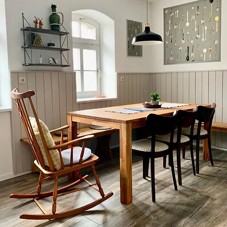 Apartman Bahnhof Schlossblick *